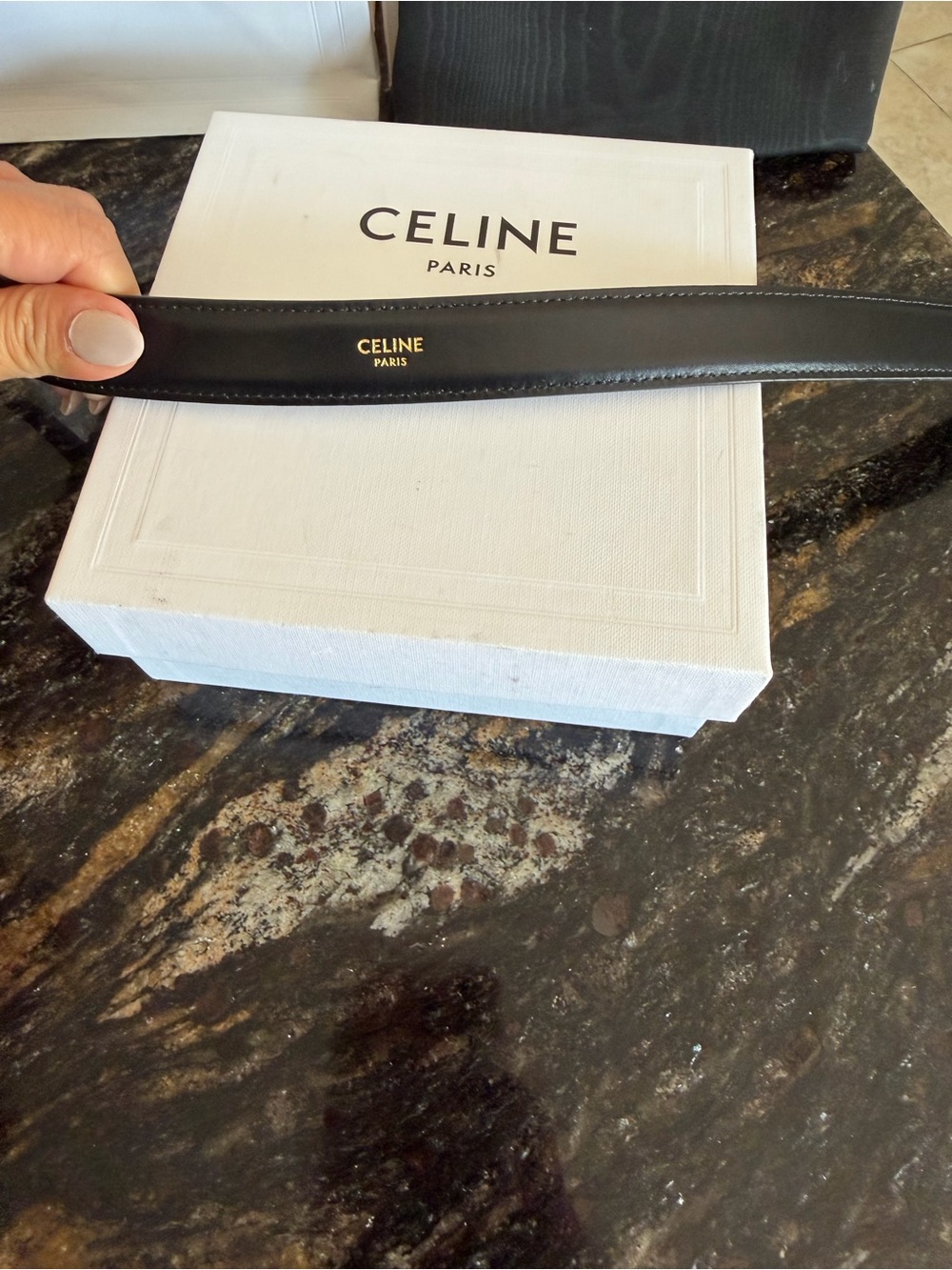 Celine Leather Woman’s Belt Size 75 - Picture 5 of 9